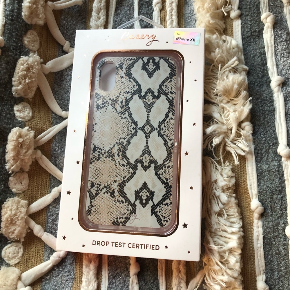 Casery IPHONE XR case snakeskin new in box